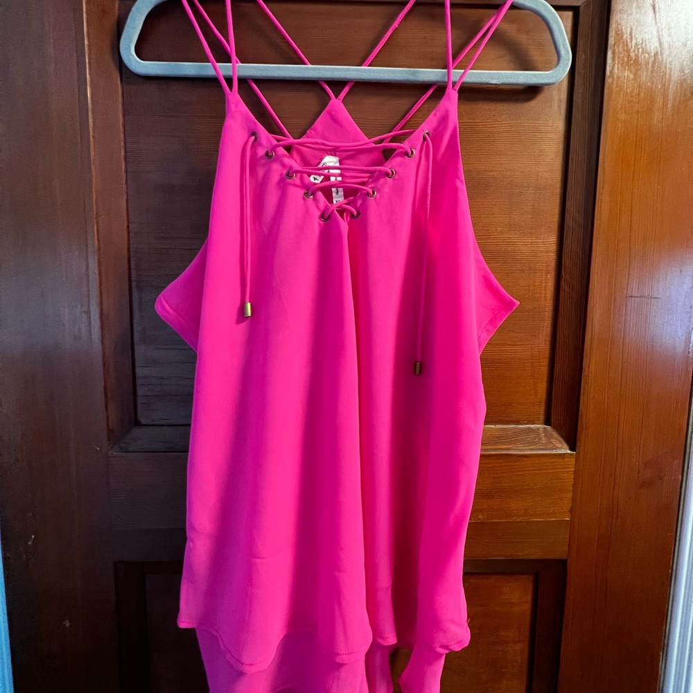 Bright Pink strappy tank with lace up neck line! 💖 Women’s Size XL